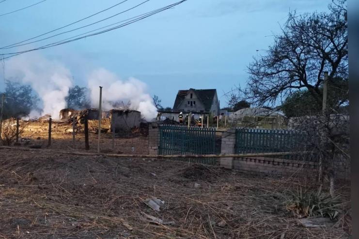 Є поранені: вночі ворог поцілив ракетою у житловий квартал на Одещині (фото)